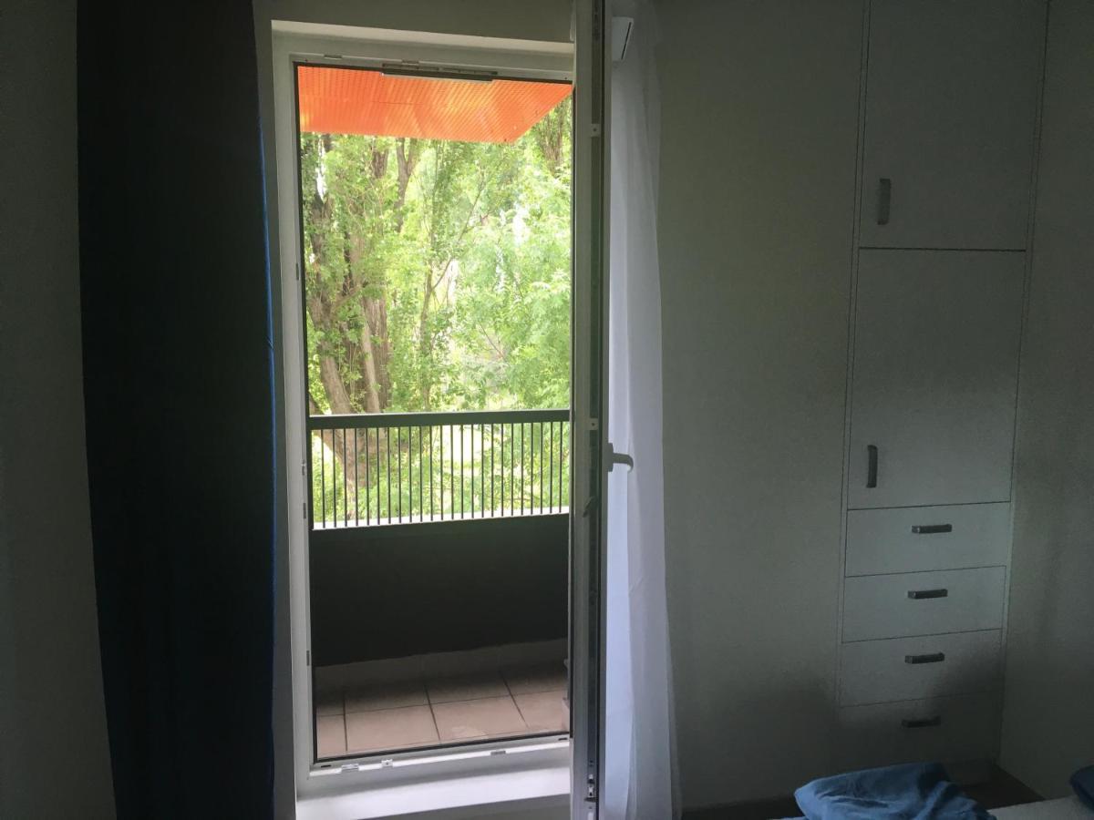 Sky One Apartment Krakow Exterior photo